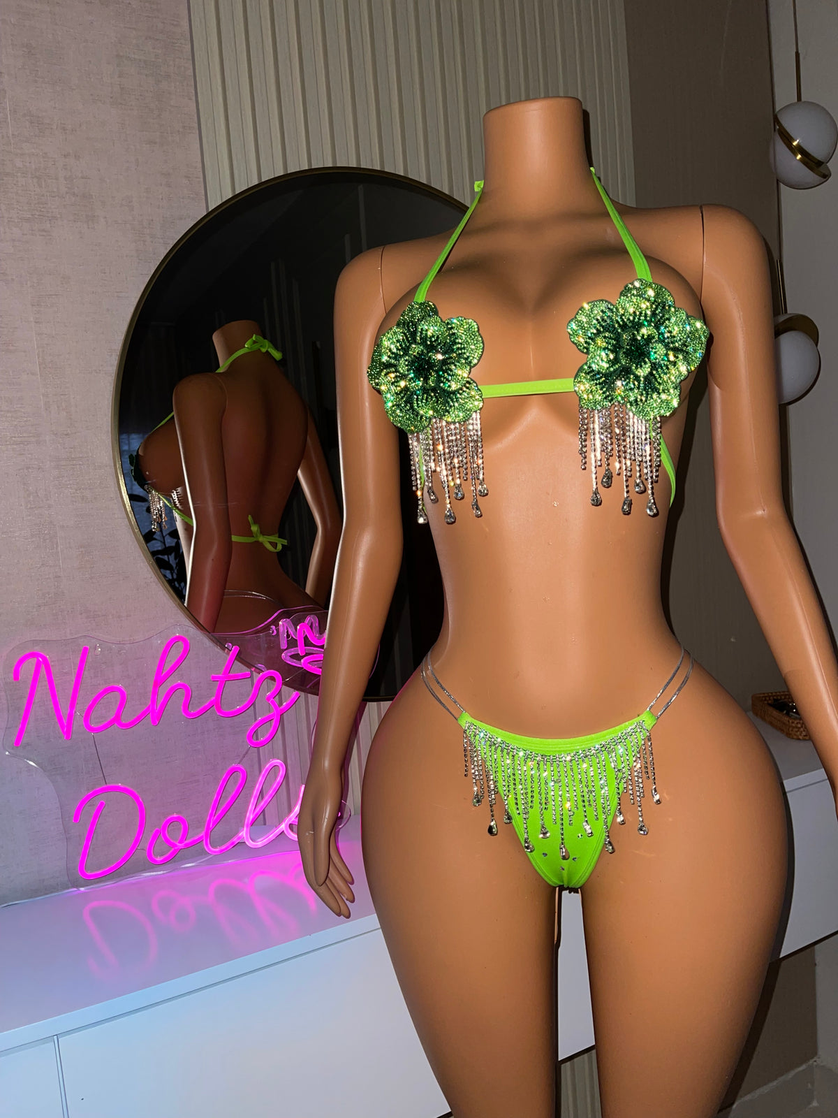 Exclusive set