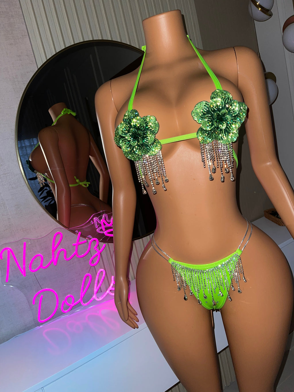 Exclusive set