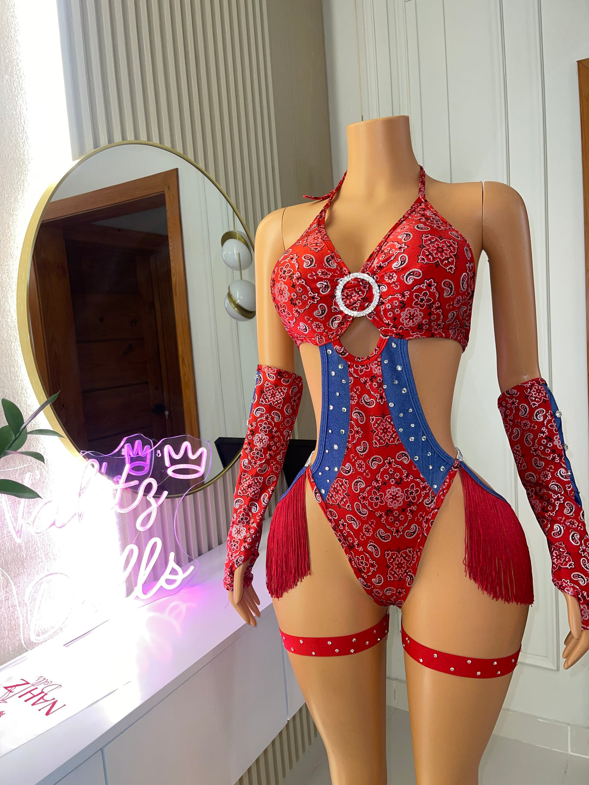 Red exotic 074