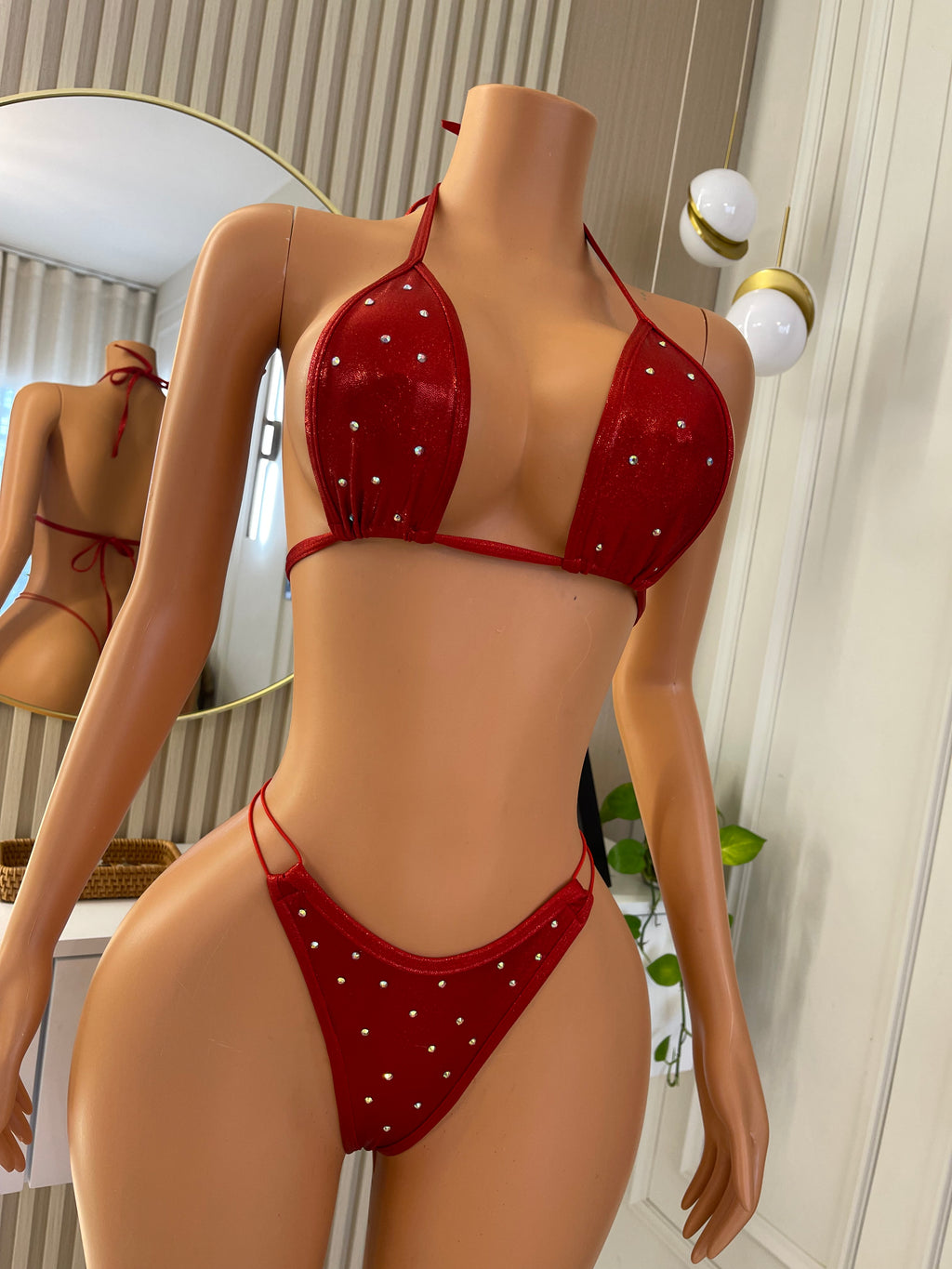 Red diamond 037